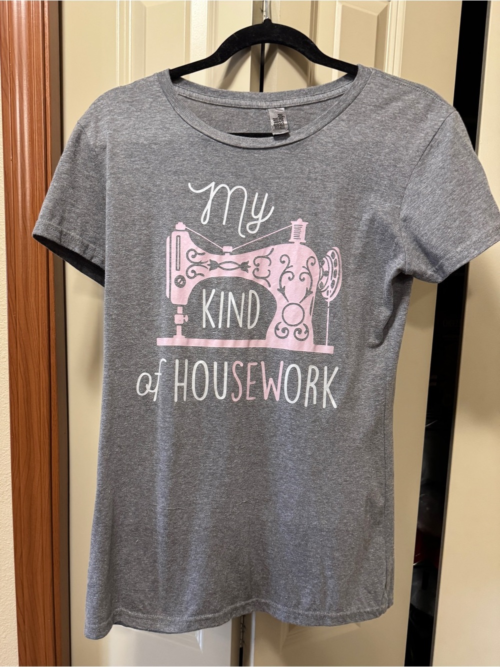 Womens Gray Graphic Tee with Pink Sewing Machine My Kind of Housework Tshirt